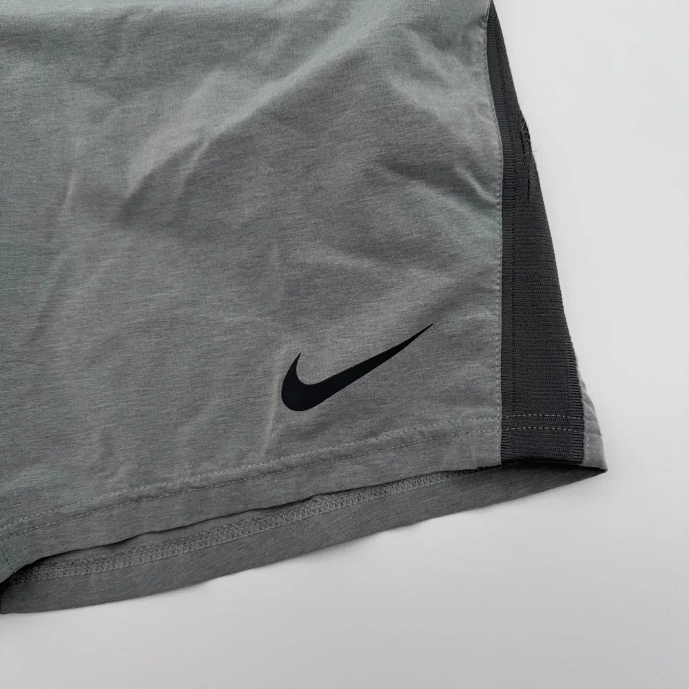 Nike Dri-FIT Mens Training Shorts Gray Heather Size M